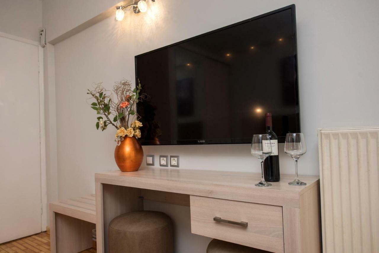 Artemis Luxury Apartment Thessaloniki Buitenkant foto